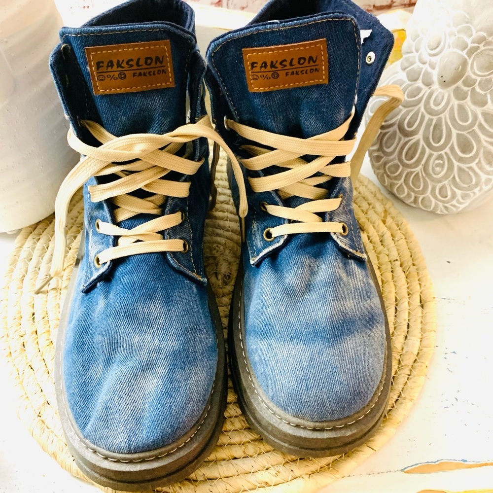 Fakslon coolest denim boots ever! - Picture 2 of 7